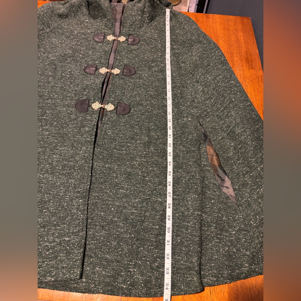 Outlander the Series Torrid Cloak Cape Plus Size 3/4 Hooded Tweed Green Coat - Picture 8 of 9